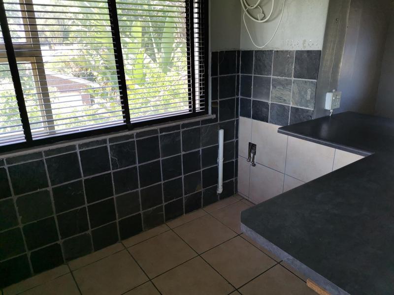 To Let 1 Bedroom Property for Rent in Sonstraal Western Cape